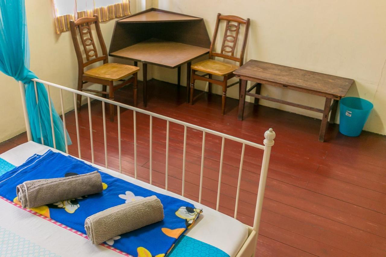 Voyage Guesthouse Малакка Экстерьер фото