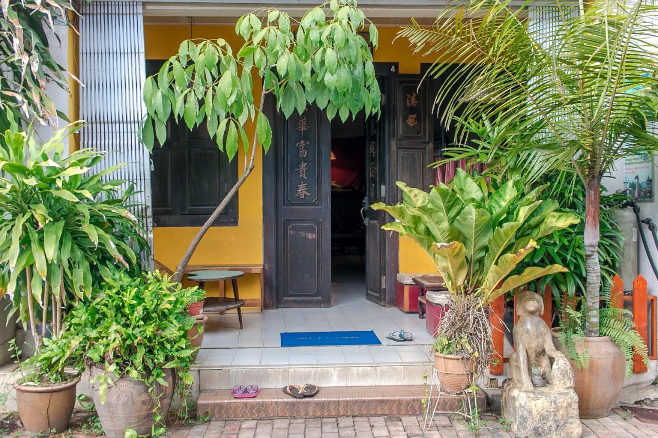 Voyage Guesthouse Малакка Экстерьер фото